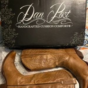 Dan Post Santa Rosa Tan Cowboy Boots excellent condition perfect for Coachella!!